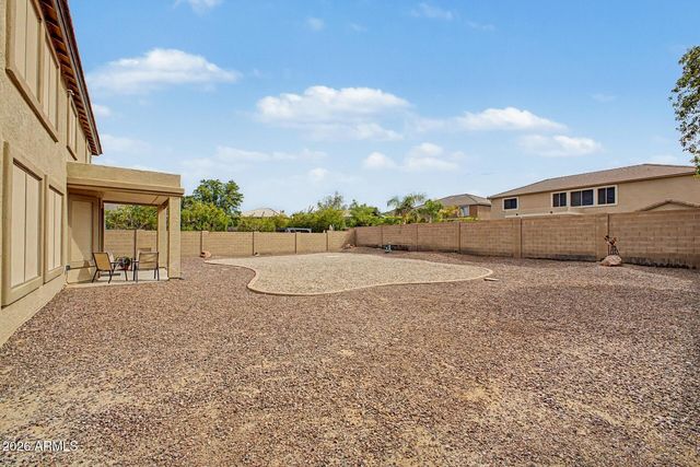 31292 N SADDLEBAG Lane, San Tan Valley, AZ 85143