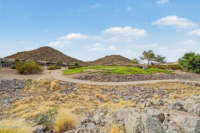 31292 N SADDLEBAG Lane, San Tan Valley, AZ 85143