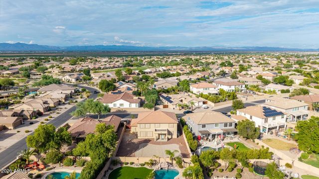 31292 N SADDLEBAG Lane, San Tan Valley, AZ 85143