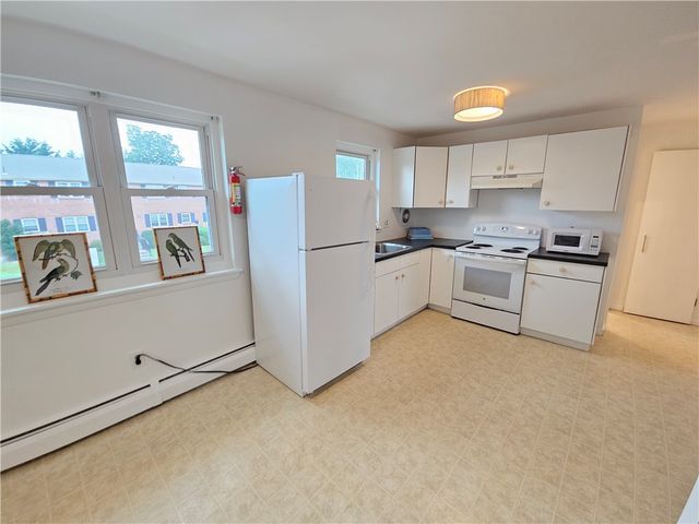 70 Carroll Avenue 1004, Newport, RI 02840