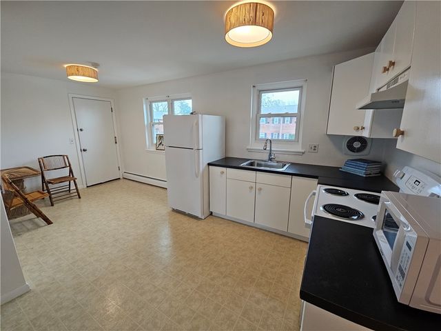 70 Carroll Avenue 1004, Newport, RI 02840