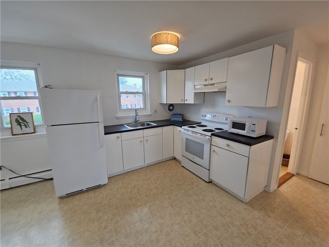 70 Carroll Avenue 1004, Newport, RI 02840