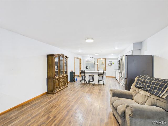 515 W James Boulevard, St James, MO 65559