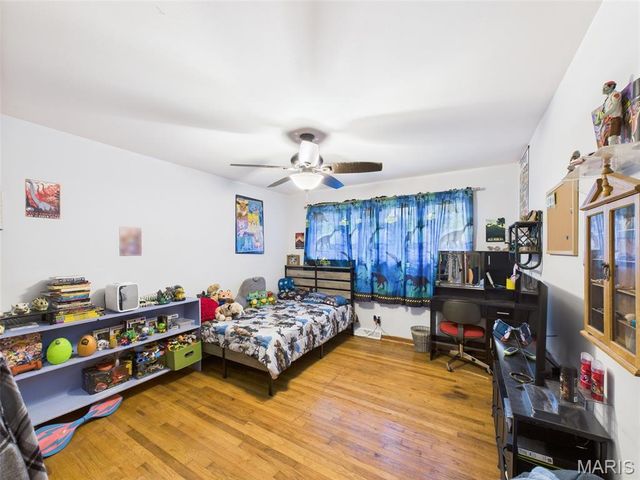 515 W James Boulevard, St James, MO 65559