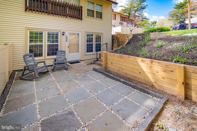 2832 CHABLIS CIR, Woodbridge, VA 22192
