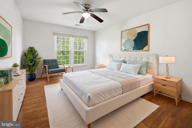 2832 CHABLIS CIR, Woodbridge, VA 22192