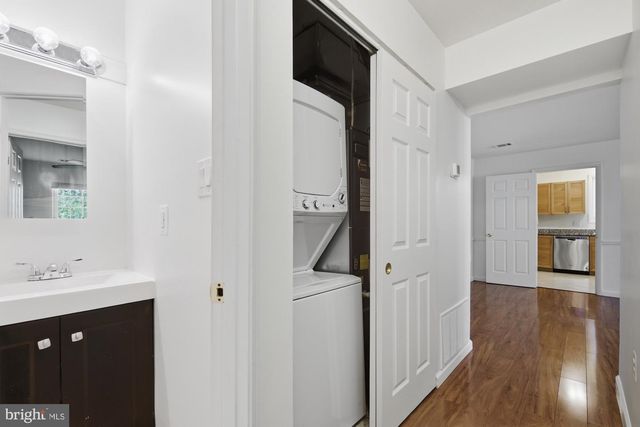 2832 CHABLIS CIR, Woodbridge, VA 22192