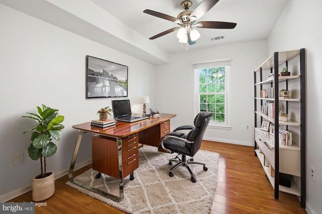 2832 CHABLIS CIR, Woodbridge, VA 22192
