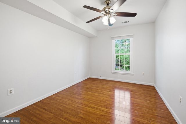 2832 CHABLIS CIR, Woodbridge, VA 22192