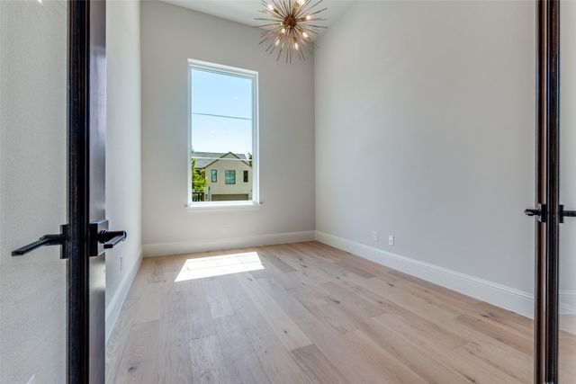 3845 Van Ness Lane, Dallas, TX 75220