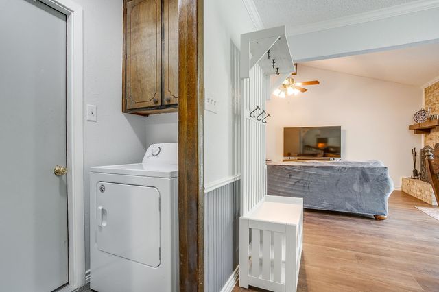 529 Jayellen Avenue, Burleson, TX 76028