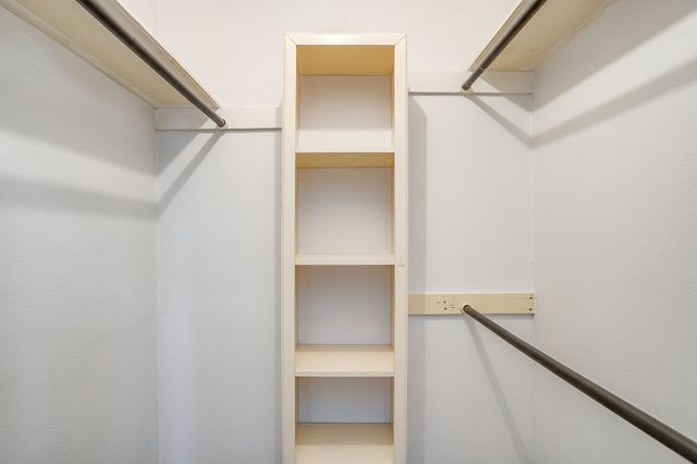 529 Jayellen Avenue, Burleson, TX 76028