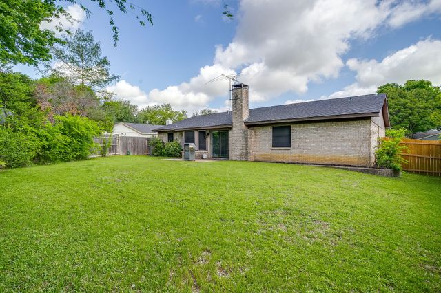 529 Jayellen Avenue, Burleson, TX 76028