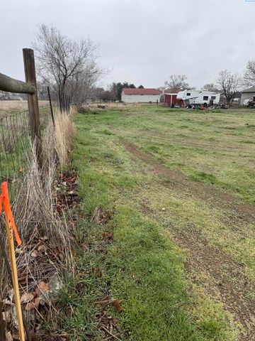 2801 Road 96, Pasco, WA 99301