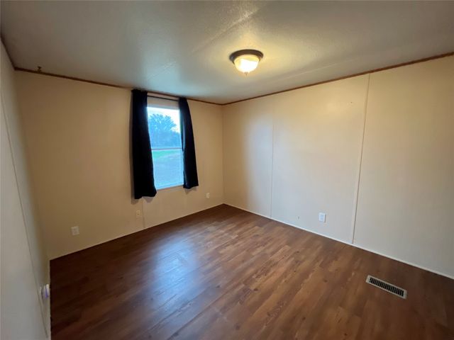 8082 Fm 697, Whitewright, TX 75491