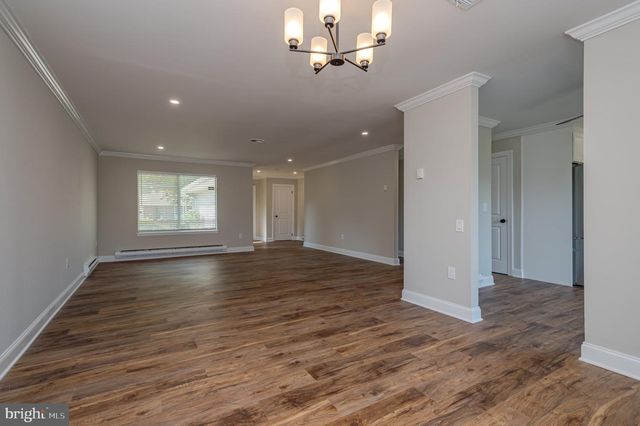 742 POMPTON RD, Monroe Twp, NJ 08831
