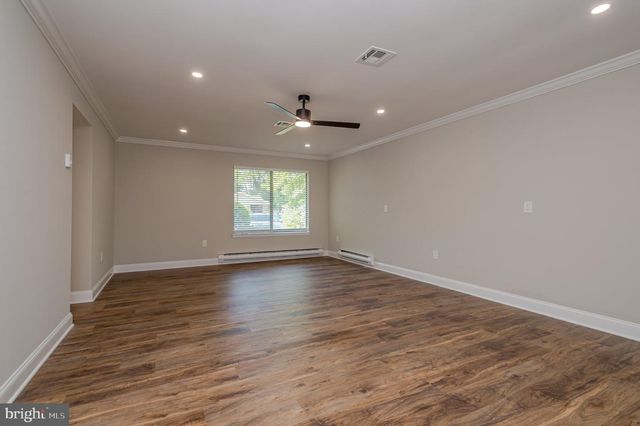 742 POMPTON RD, Monroe Twp, NJ 08831