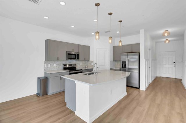 8792 WINTER BREEZE WAY, Sarasota, FL 34241