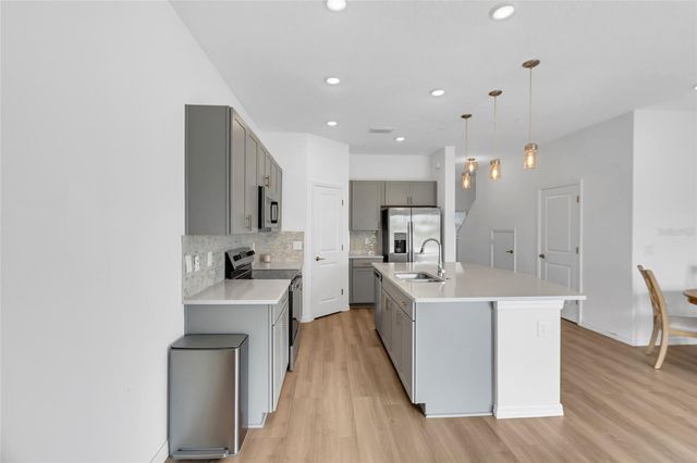 8792 WINTER BREEZE WAY, Sarasota, FL 34241