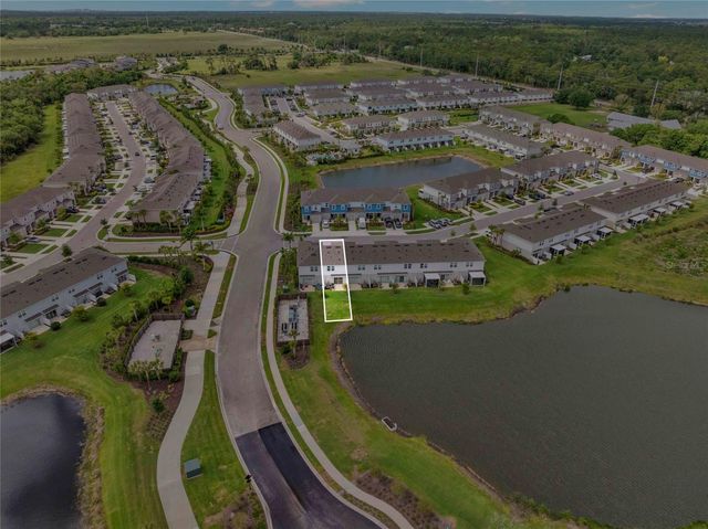 8792 WINTER BREEZE WAY, Sarasota, FL 34241