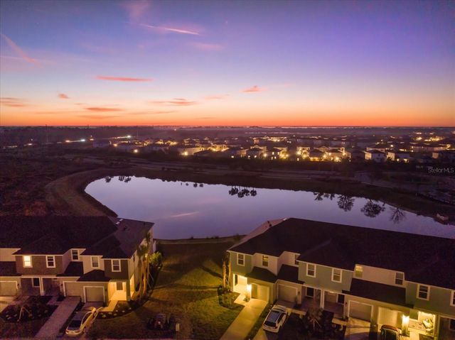 8792 WINTER BREEZE WAY, Sarasota, FL 34241