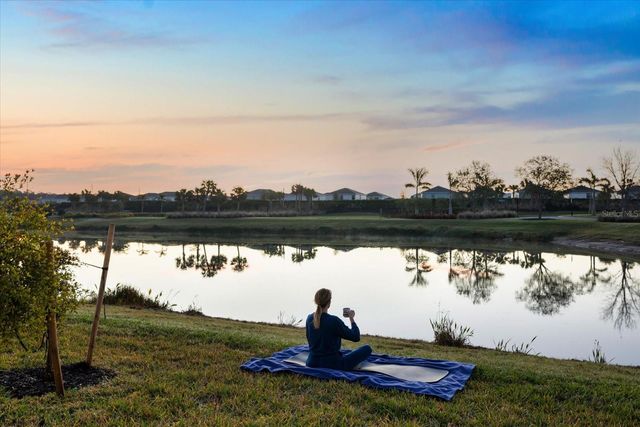 8792 WINTER BREEZE WAY, Sarasota, FL 34241