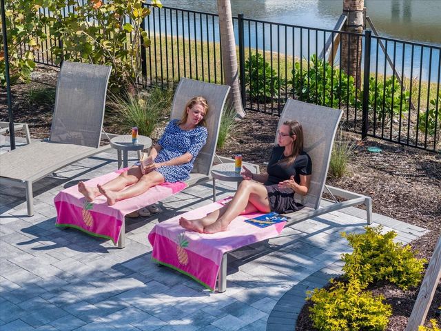 8792 WINTER BREEZE WAY, Sarasota, FL 34241