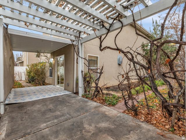 1395 E 6125 S, South Ogden, UT 84405