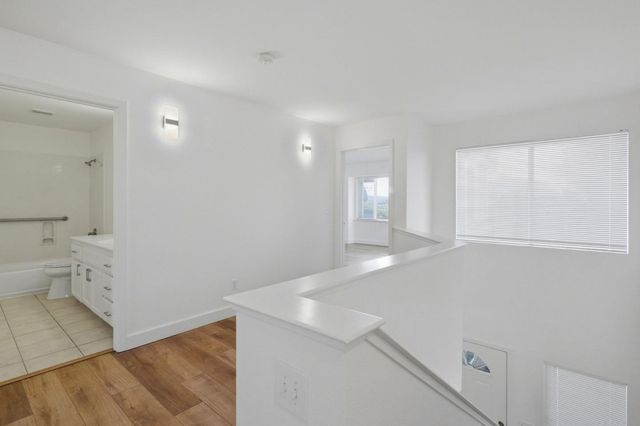 14 Orange Blossom Way, Watsonville, CA 95076