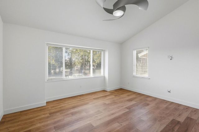 14 Orange Blossom Way, Watsonville, CA 95076