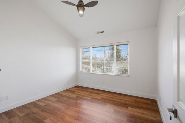 14 Orange Blossom Way, Watsonville, CA 95076