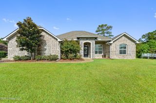 6304 Palmetto Point Drive, Ocean Springs, MS 39564