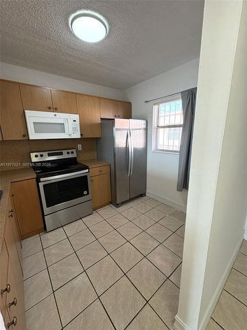 19805 SW 114th Ave 315, Miami, FL 33157