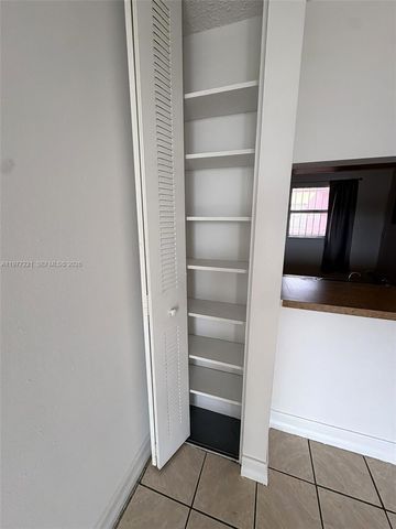 19805 SW 114th Ave 315, Miami, FL 33157