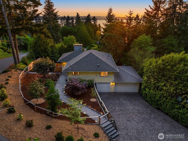 16311 25th Avenue SW, Burien, WA 98166