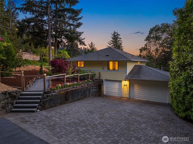 16311 25th Avenue SW, Burien, WA 98166