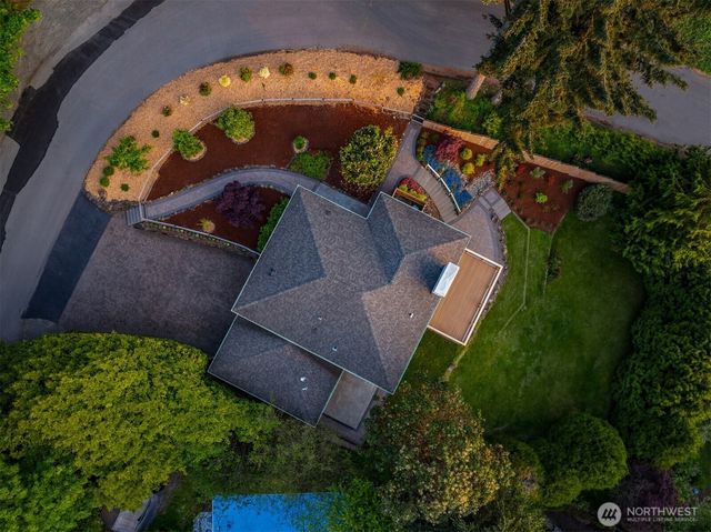 16311 25th Avenue SW, Burien, WA 98166