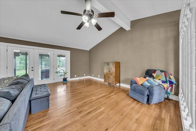 6126 Manchester Hwy, Morrison, TN 37357