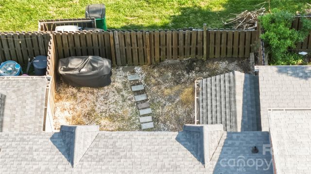 8033 Regent Park Lane, Charlotte, NC 28210