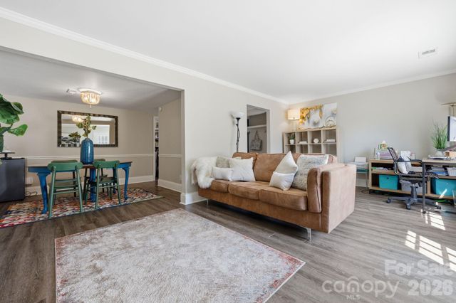 8033 Regent Park Lane, Charlotte, NC 28210