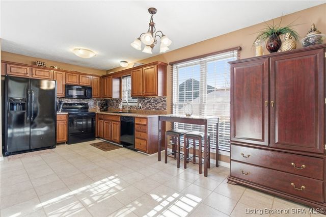 11901 Columbus Parkway, Sellersburg, IN 47172