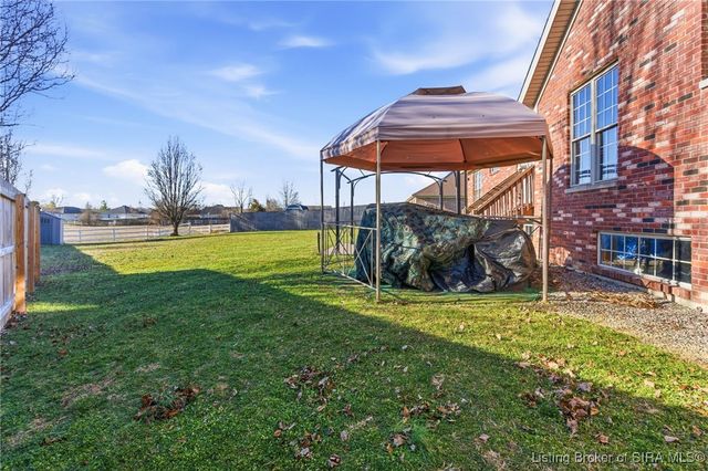 11901 Columbus Parkway, Sellersburg, IN 47172