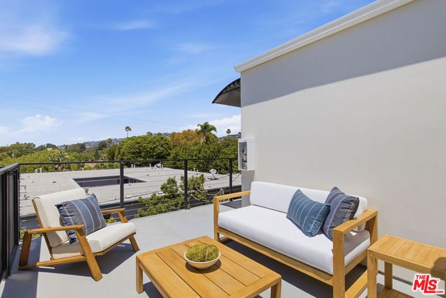 1159 N Formosa Avenue 3, West Hollywood, CA 90046