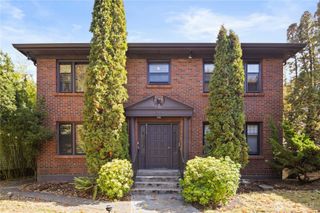 2114 7th Avenue W, Seattle, WA 98119