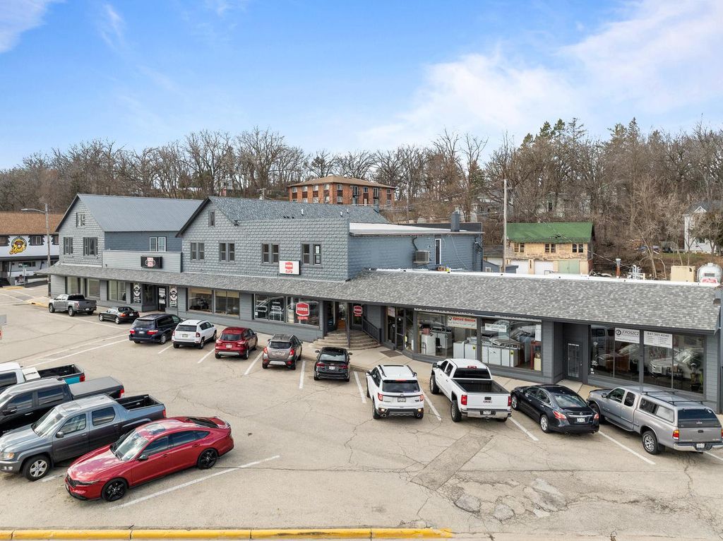202 E Main STREET #8, Twin Lakes, WI 53181