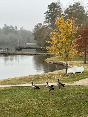 134 Sunset Lake, Huntsville, TX 77340