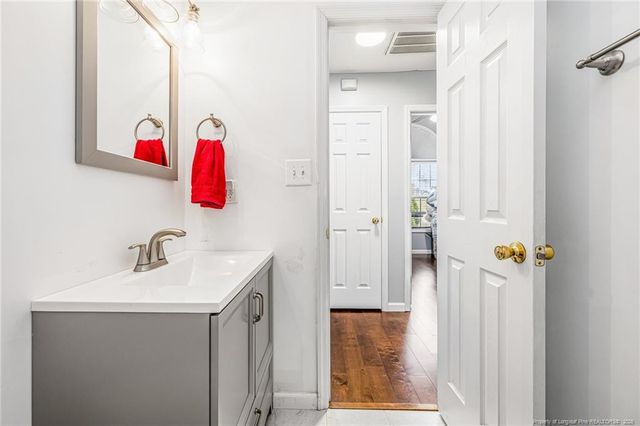 7736 Redwood Avenue, Fayetteville, NC 28314