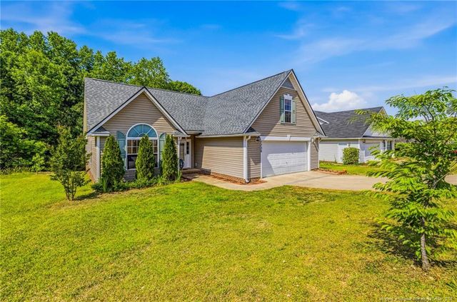 7736 Redwood Avenue, Fayetteville, NC 28314