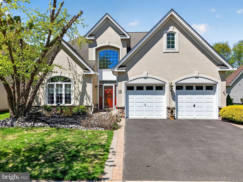 19 MONTE CARLO DR, Robbinsville, NJ 08691