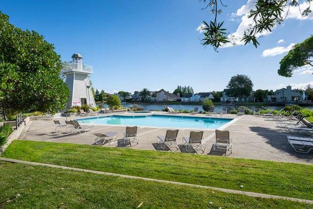 326 Commander Lane, Redwood Shores, CA 94065